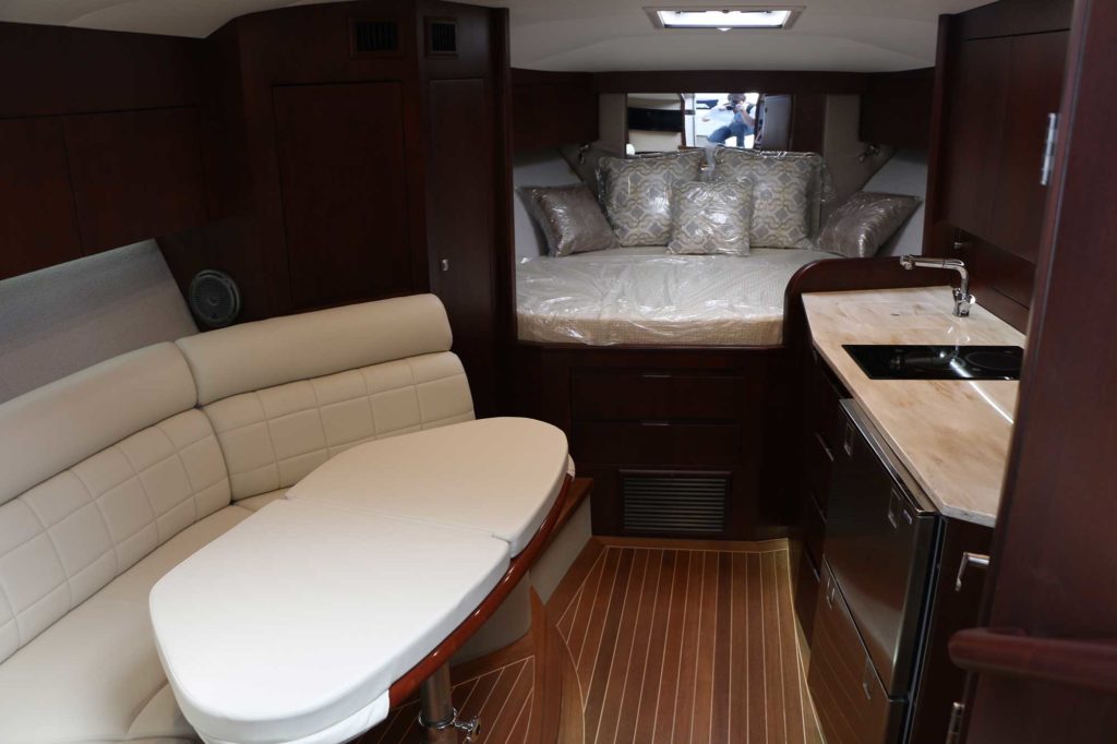 Jupiter 41 Sport Bridge Express