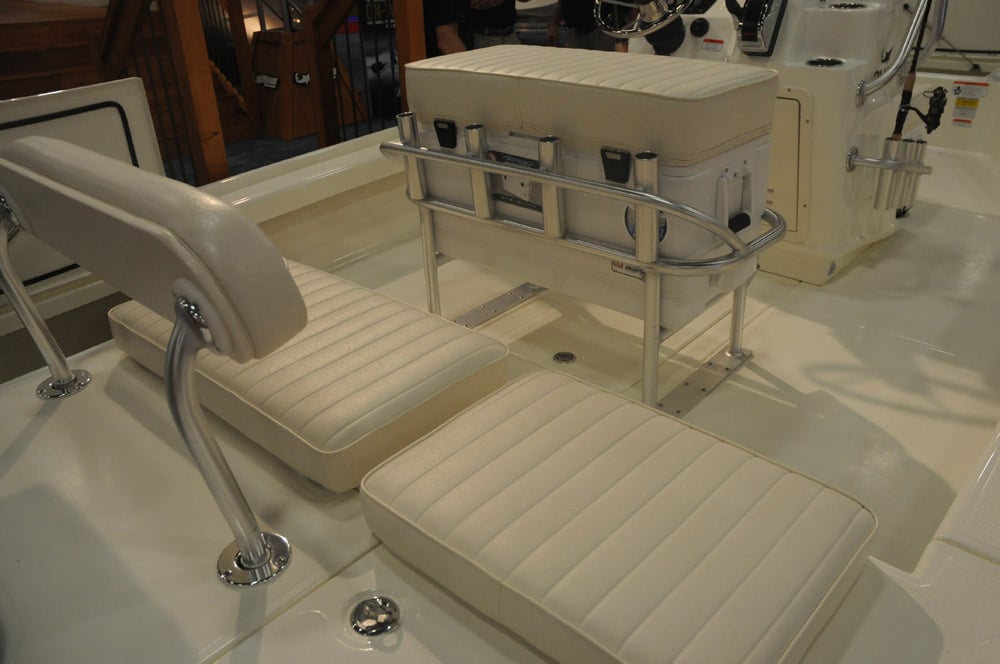 miami-boat-show-2013-inshore-29.jpg