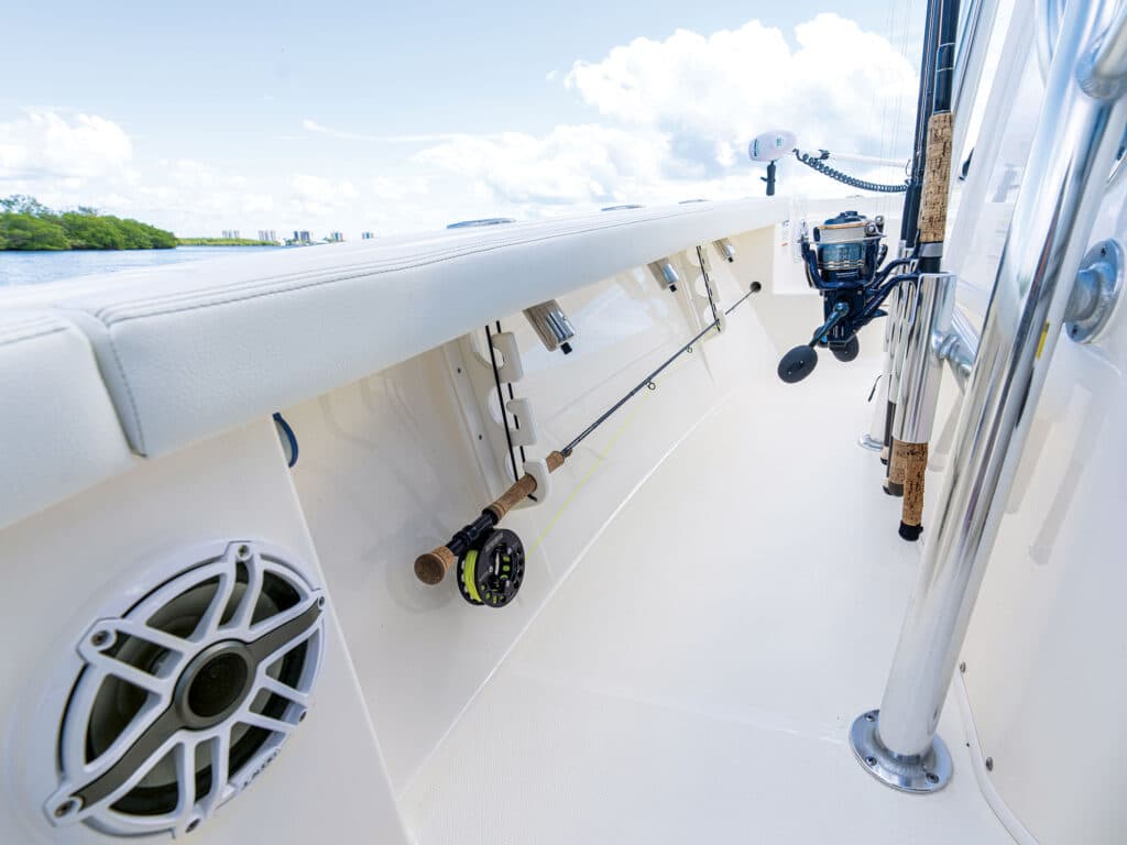 Pathfinder 2400 Open rod storage