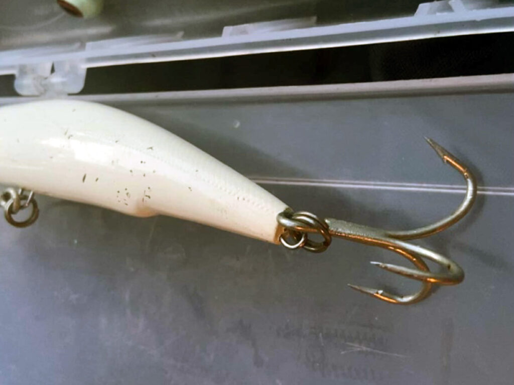 red drum bent Y-Zuri treble hook