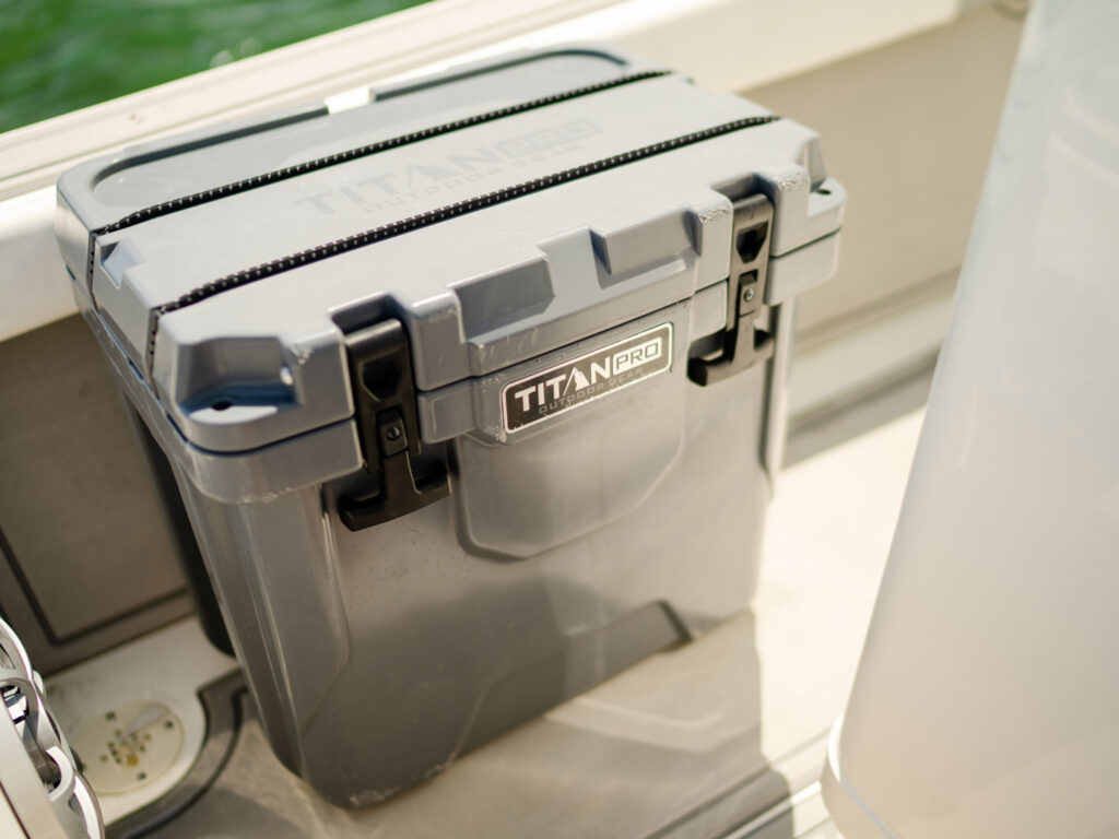 Titan Pro Cooler