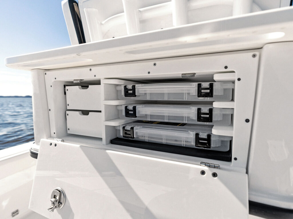 Blackfin 262 HB rigging station